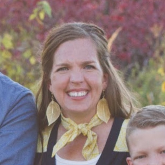 Meet your Posher, Sharesse - Picture 1 of 1